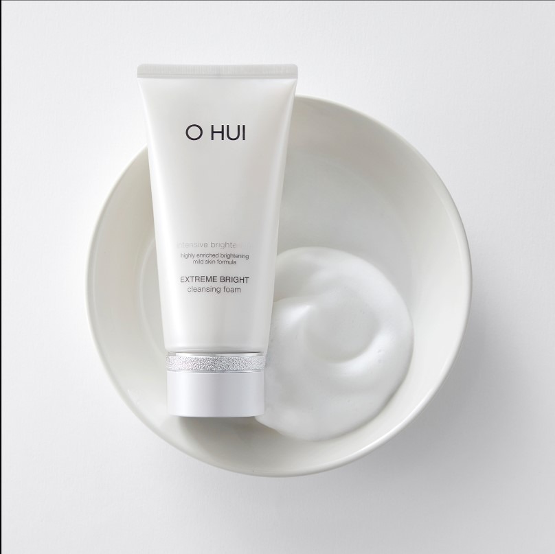 Sữa rửa mặt OHUI dạng bọt sạch sâu, trắng sáng, cấp ẩm